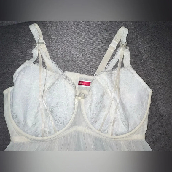 ☘️ NWOT City Chic Hips & Curves Eve Strappy Babydoll- Ivory Size 22 - Picture 3 of 7